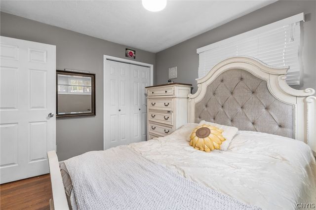 34 Bayberry Circle, Clay, NY 13090
