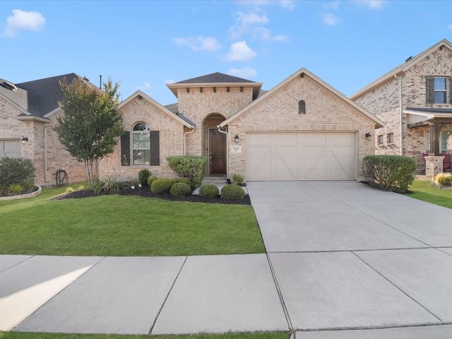 7017 Green Field Street, Aubrey, TX 76227
