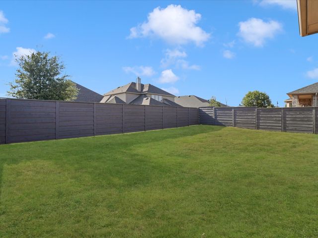 7017 Green Field Street, Aubrey, TX 76227