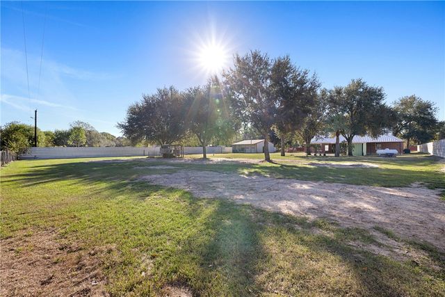 29202 Pueblo St, Waller, TX 77484