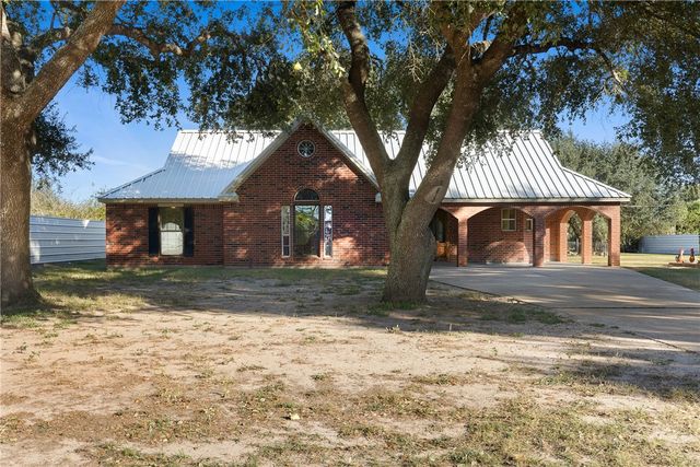 29202 Pueblo St, Waller, TX 77484