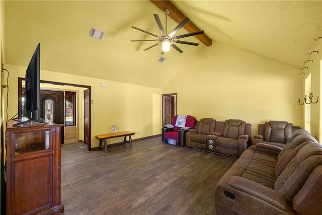 29202 Pueblo St, Waller, TX 77484