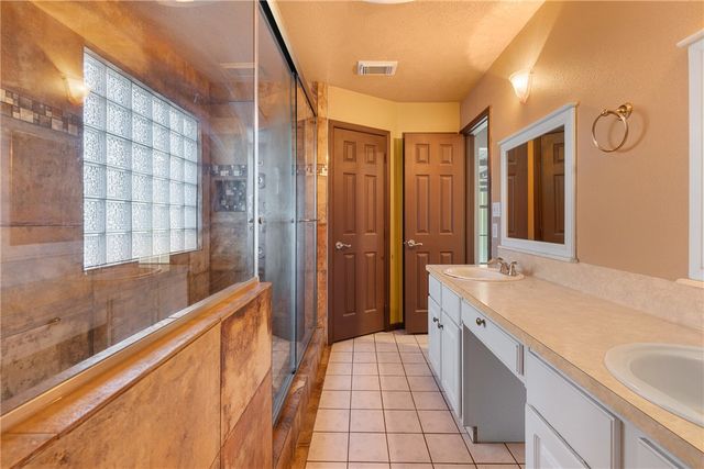 29202 Pueblo St, Waller, TX 77484