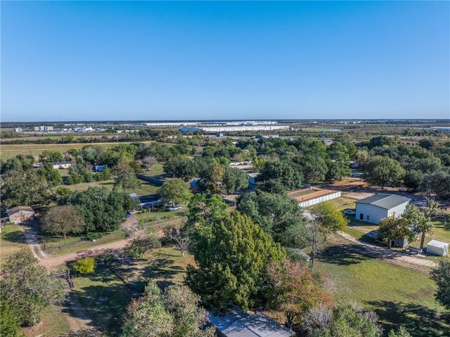 29202 Pueblo St, Waller, TX 77484