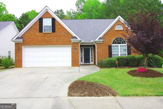 25 Pacific Avenue, Sharpsburg, GA 30277