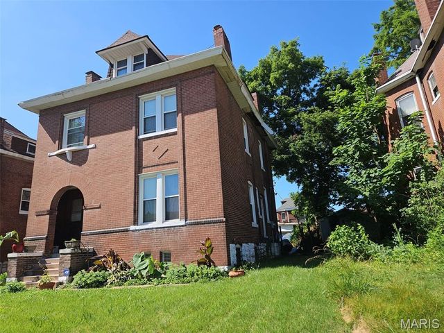 4918 Highland Avenue, St Louis, MO 63113