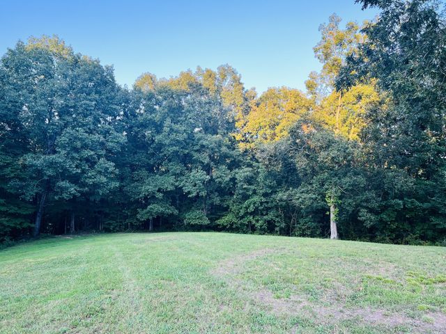 545 Deepwood Drive, Waverly, TN 37185