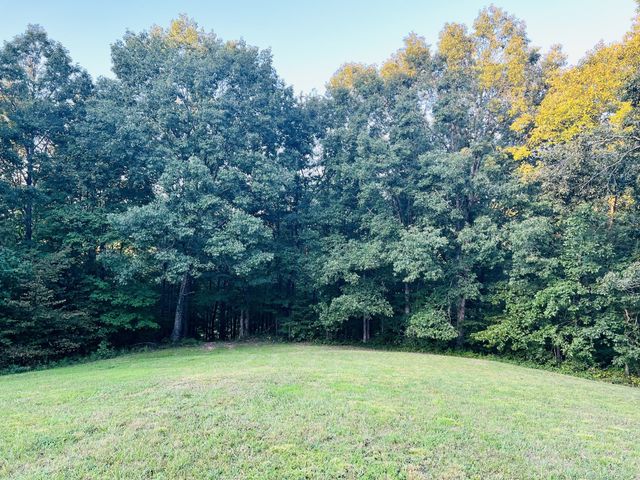 545 Deepwood Drive, Waverly, TN 37185