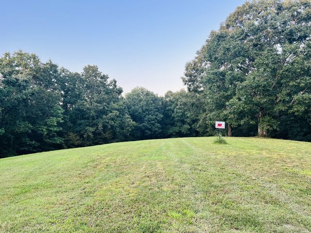 545 Deepwood Drive, Waverly, TN 37185
