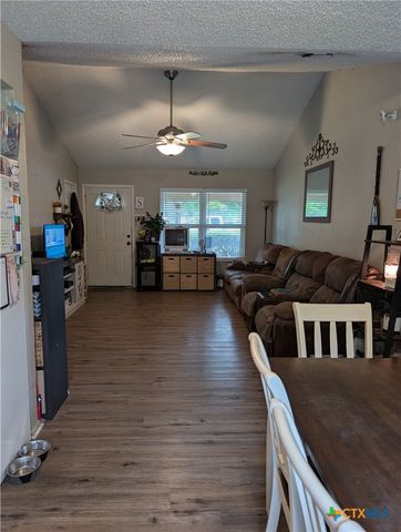 775 Short Avenue, Seguin, TX 78155