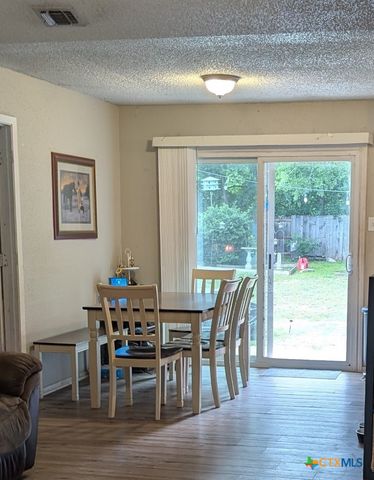 775 Short Avenue, Seguin, TX 78155