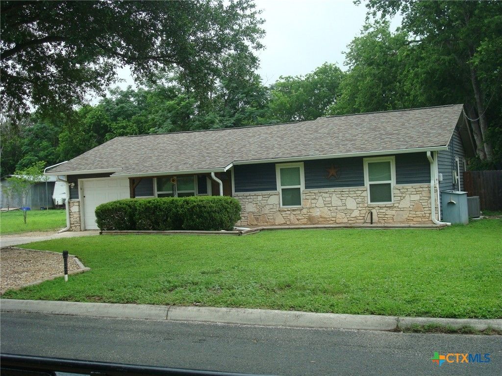 775 Short Avenue, Seguin, TX 78155