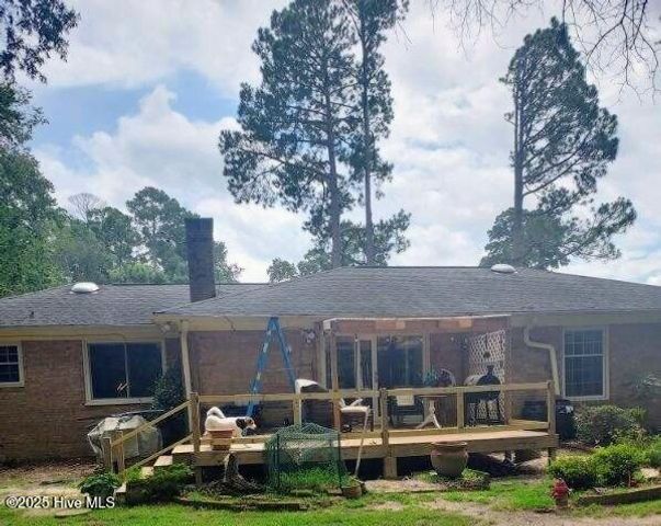 2100 Emerson Road, Kinston, NC 28504