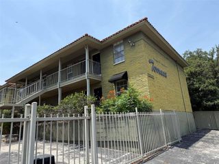 2302 East Side DR 1, Austin, TX 78704