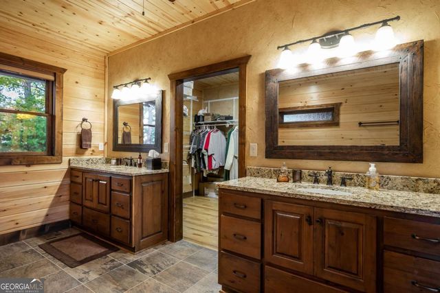 215 Snake Nation Overlook, Blue Ridge, GA 30513