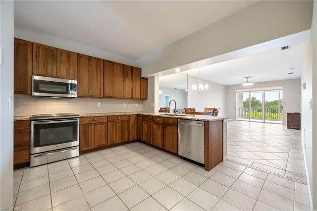 14211 Patty Berg DR 202, Fort Myers, FL 33919