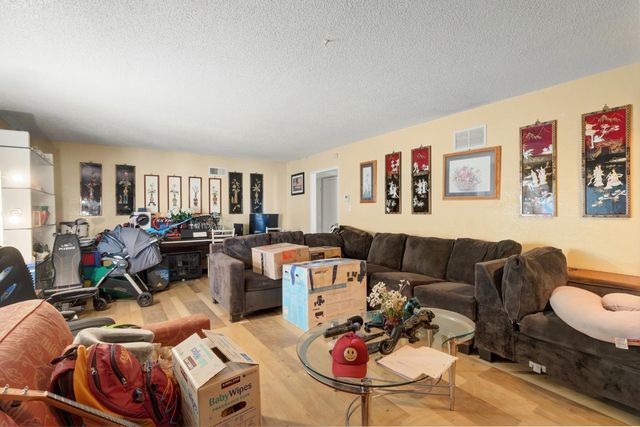 1984 Niantic Way, Sacramento, CA 95822