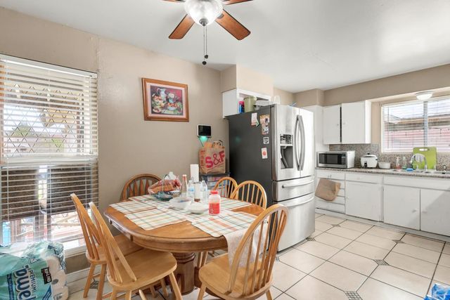 1984 Niantic Way, Sacramento, CA 95822