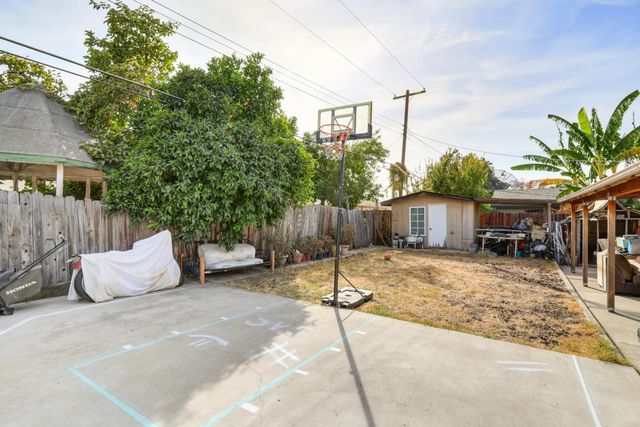 1984 Niantic Way, Sacramento, CA 95822