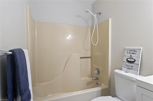 5201 Thatcher WAY, Virginia Beach, VA 23456