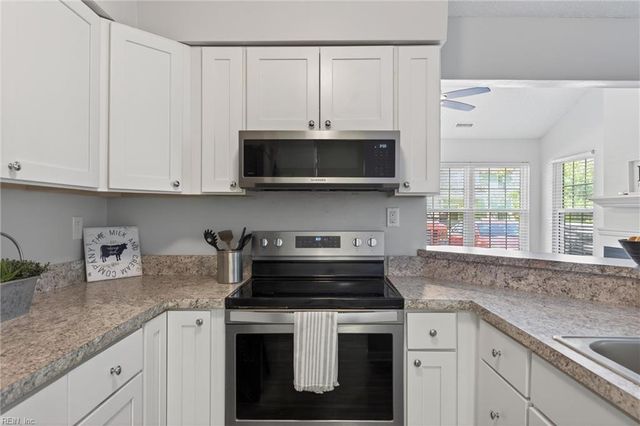 5201 Thatcher WAY, Virginia Beach, VA 23456