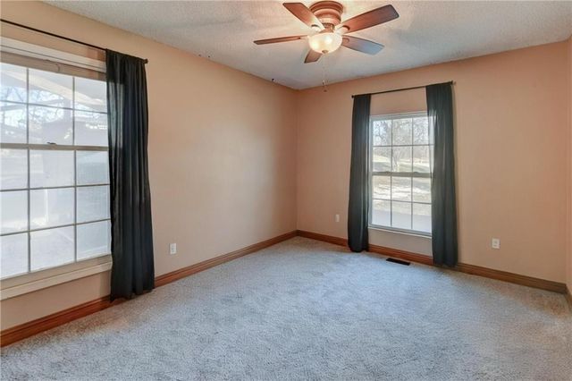 4522 N Koger Road, Sibley, MO 64088