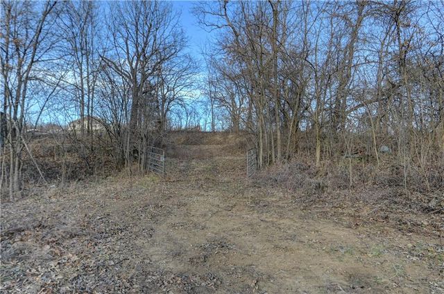 4522 N Koger Road, Sibley, MO 64088