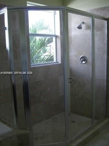 1225 NE 11th Avenue, Fort Lauderdale, FL 33304