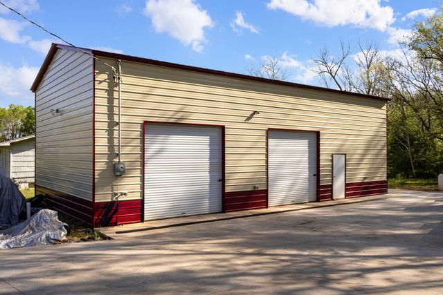 2512 N Benton Avenue, Springfield, MO 65803