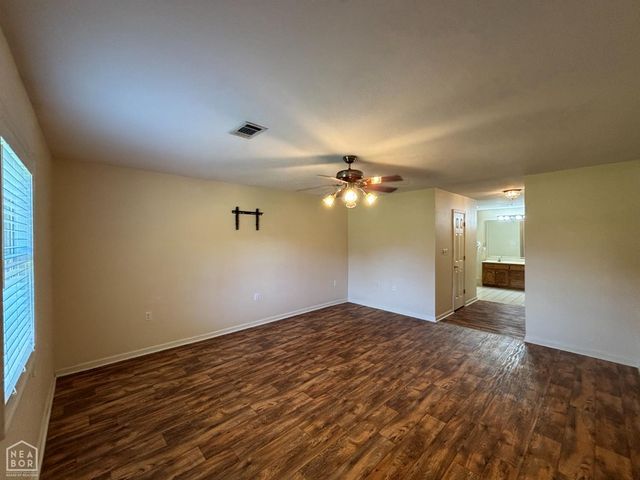 100 Charleston Drive, Walnut Ridge, AR 72476