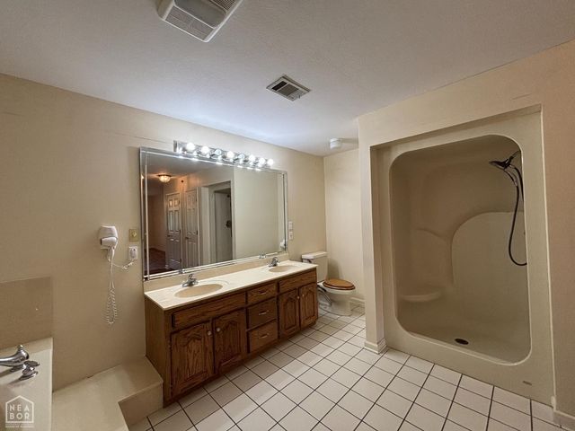 100 Charleston Drive, Walnut Ridge, AR 72476