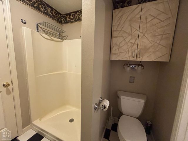 100 Charleston Drive, Walnut Ridge, AR 72476