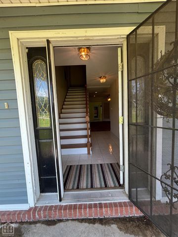 100 Charleston Drive, Walnut Ridge, AR 72476