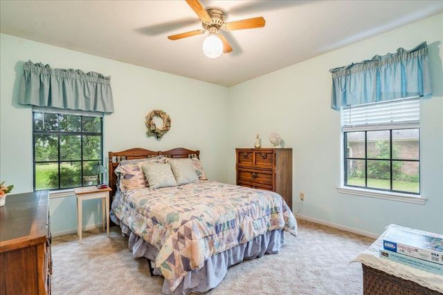 1704 Buttercup RD, Pflugerville, TX 78660