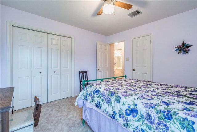 1704 Buttercup RD, Pflugerville, TX 78660