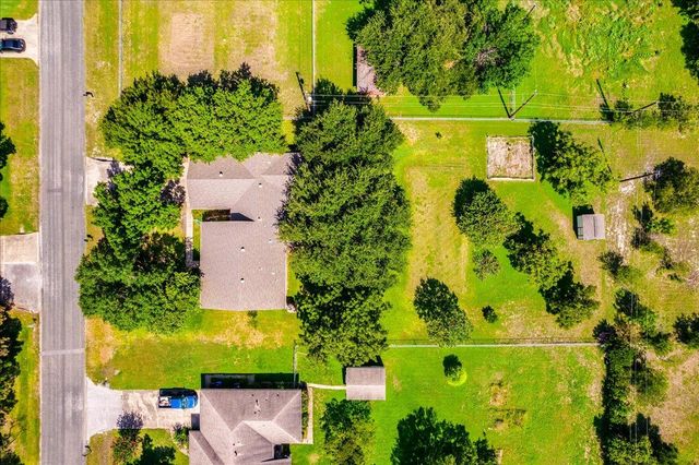 1704 Buttercup RD, Pflugerville, TX 78660