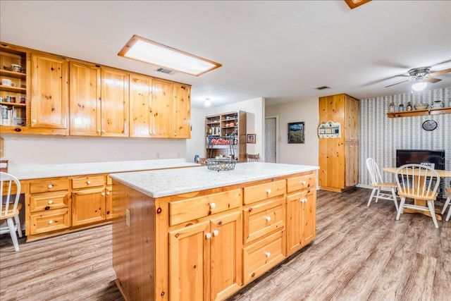 1704 Buttercup RD, Pflugerville, TX 78660