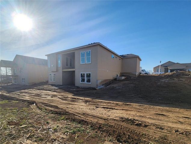 24924 W 145th Street, Olathe, KS 66061