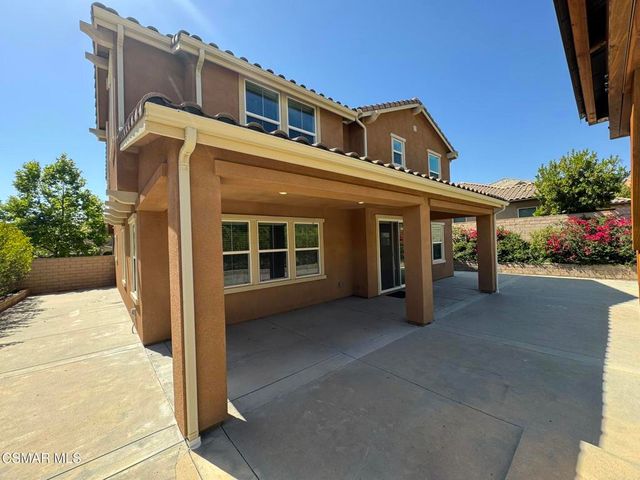 446 Almond Lane, Simi Valley, CA 93065