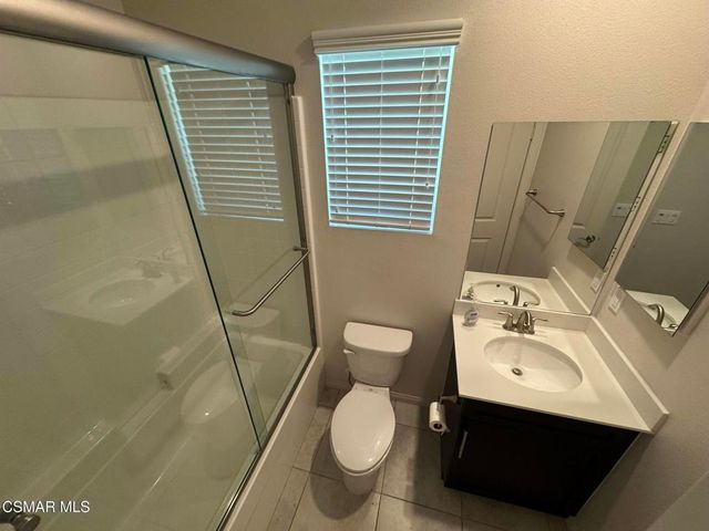446 Almond Lane, Simi Valley, CA 93065