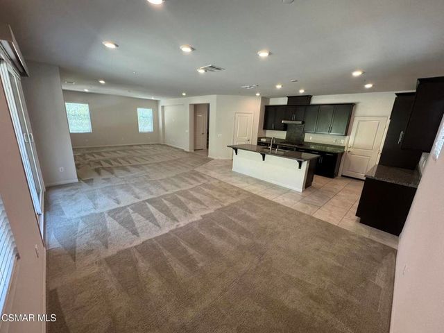446 Almond Lane, Simi Valley, CA 93065