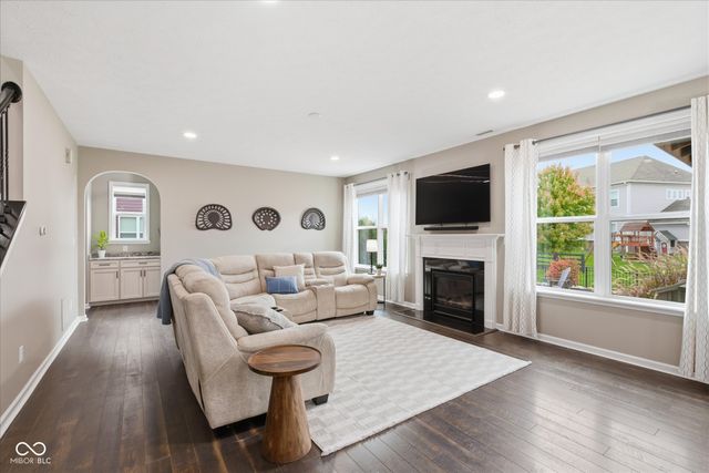 10628 Kensington Lane, Fortville, IN 46040