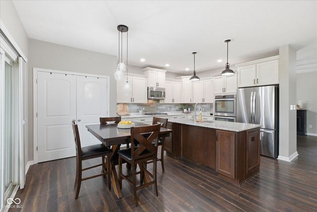 10628 Kensington Lane, Fortville, IN 46040