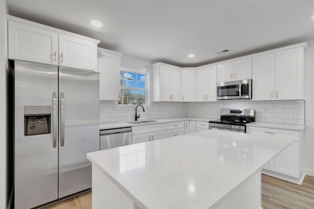 138 Greentop St, Hartsville, TN 37074