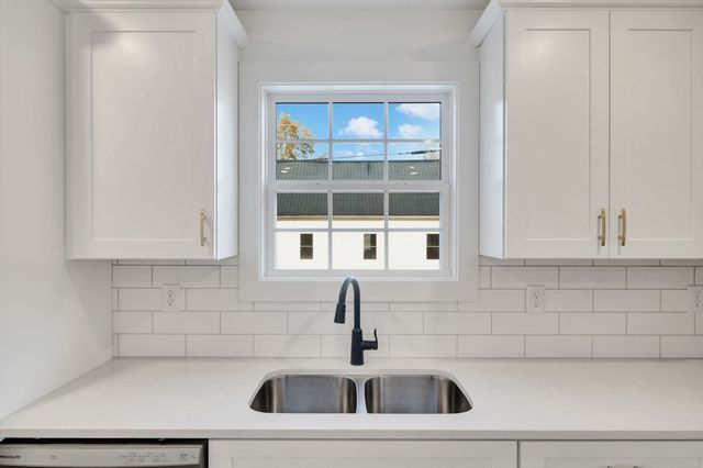 138 Greentop St, Hartsville, TN 37074