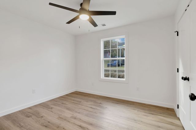 138 Greentop St, Hartsville, TN 37074