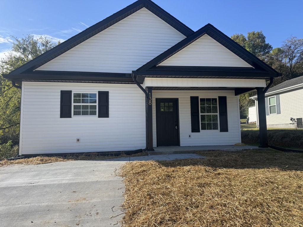 138 Greentop St, Hartsville, TN 37074