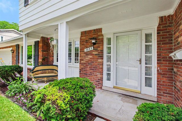 2043 Winsted Boulevard, Ann Arbor, MI 48103