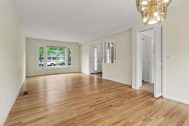 2043 Winsted Boulevard, Ann Arbor, MI 48103