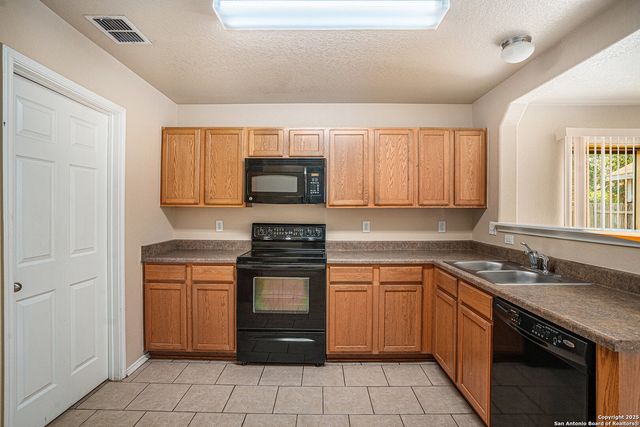 9222 Pacific Maple, San Antonio, TX 78254